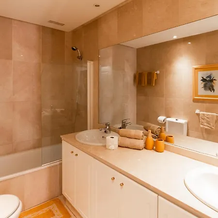 Penthouse En La Playa Del Duque Apartment *